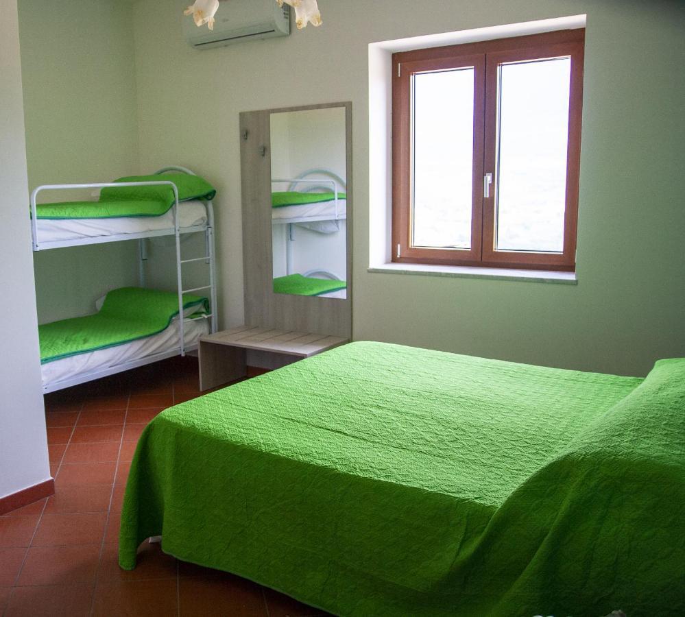La Casa Sulla Collina Bed & Breakfast Altavilla Silentina Exterior photo